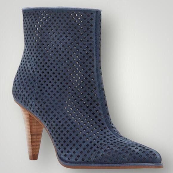 New Vince Camuto YOLANDAL Booties Lazer Cut Blue Suede w/ Zipper, Wm's 6 - Picture 1 of 10